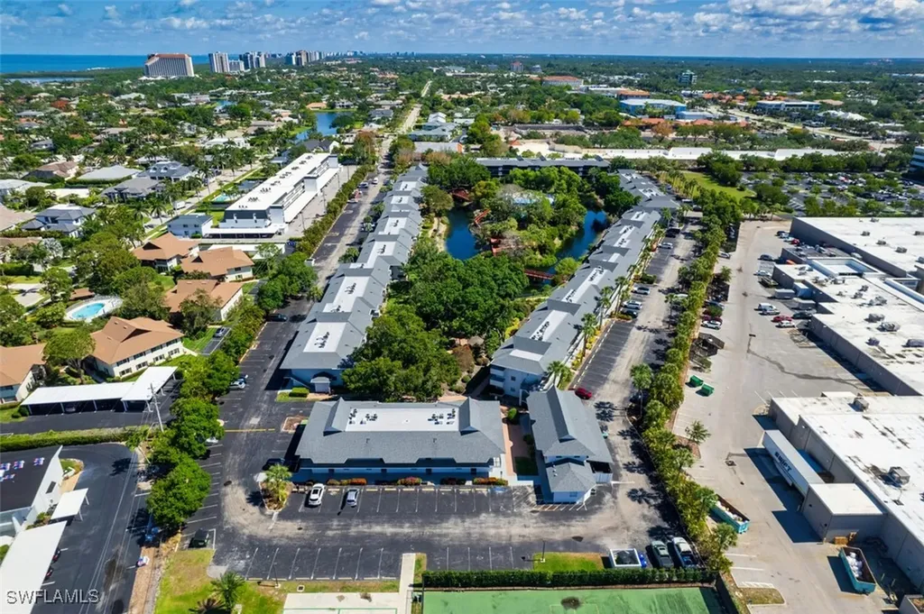 600 Neapolitan Way Naples FL 34103