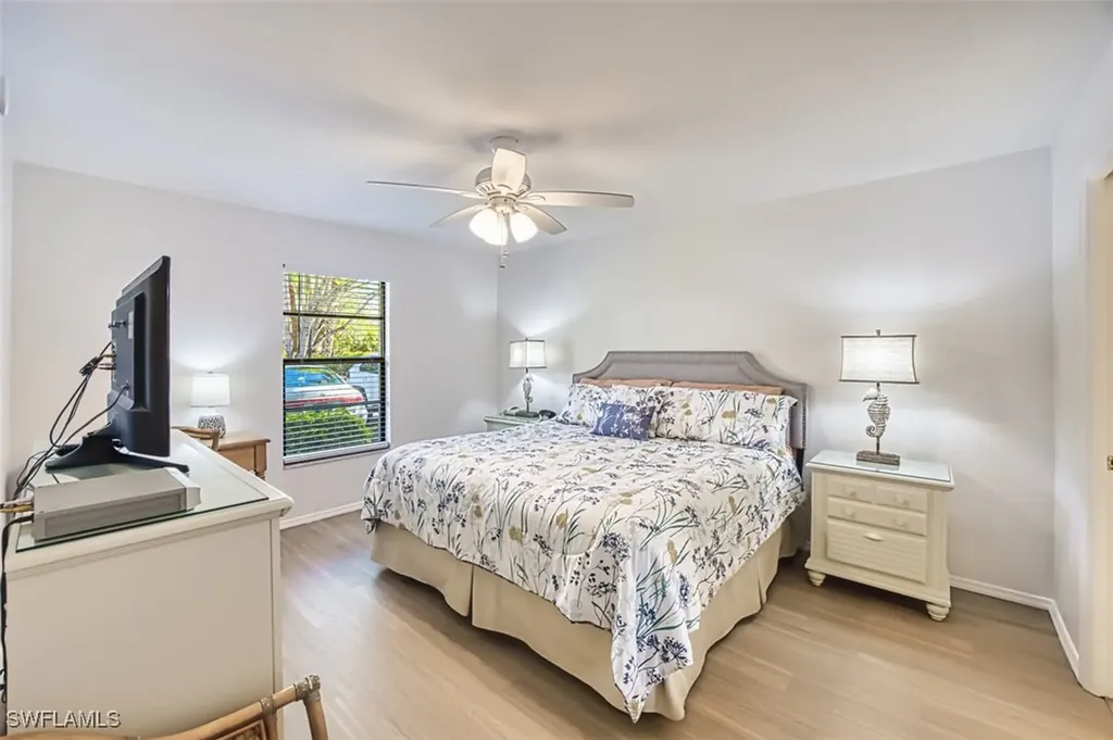 600 Neapolitan Way Naples FL 34103