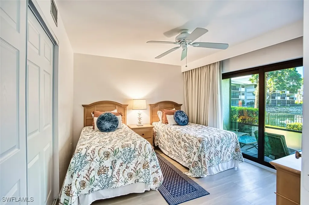 600 Neapolitan Way Naples FL 34103