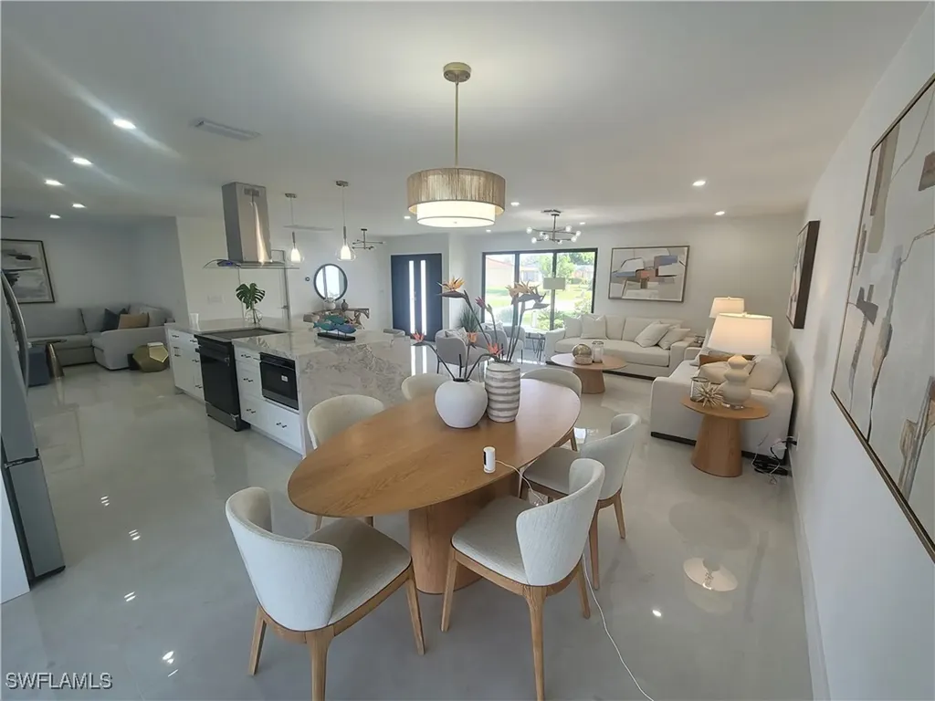 125 SE 41st Terrace Cape Coral FL 33904