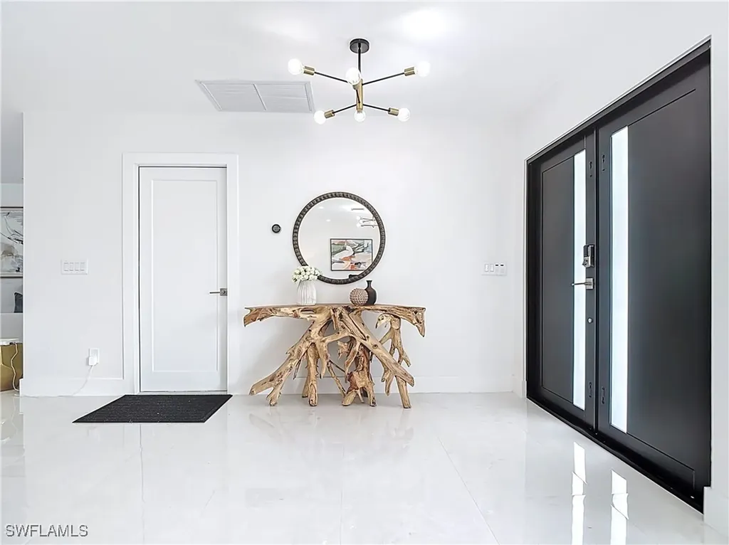 125 SE 41st Terrace Cape Coral FL 33904