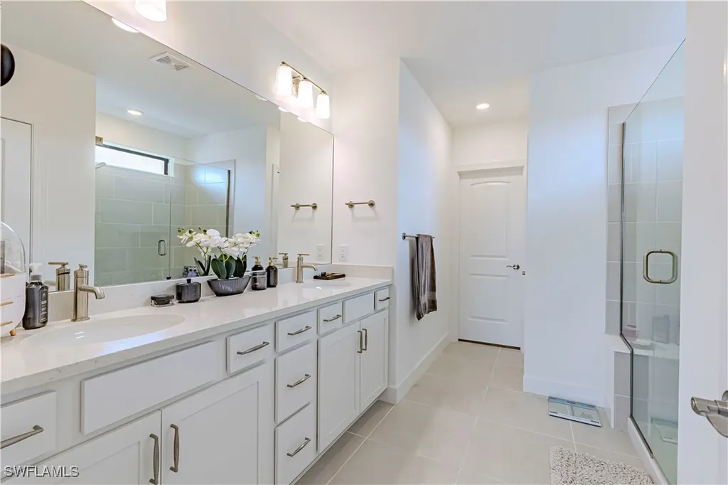 1854 Mesa Lane Naples FL 34120