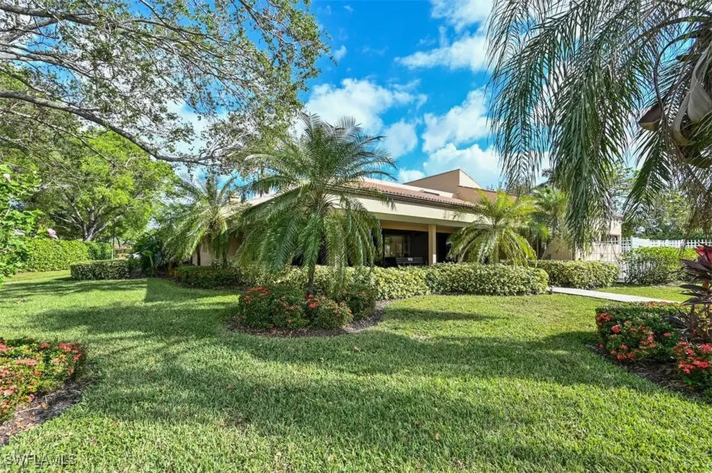 626 Lambton Lane Naples FL 34104