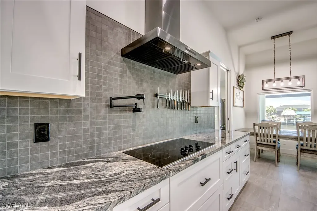 3621 NW 14th Street Cape Coral FL 33993