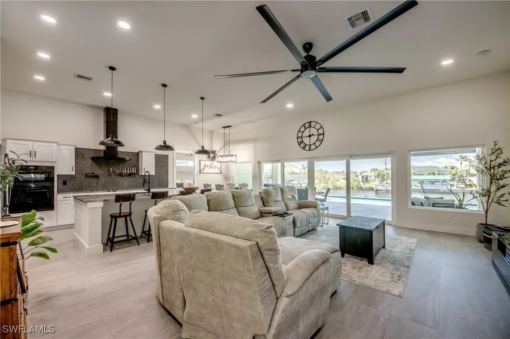 3621 NW 14th Street Cape Coral FL 33993