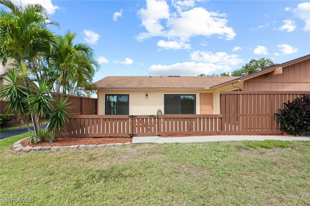 17307 Timber Oak Lane Fort Myers FL 33908
