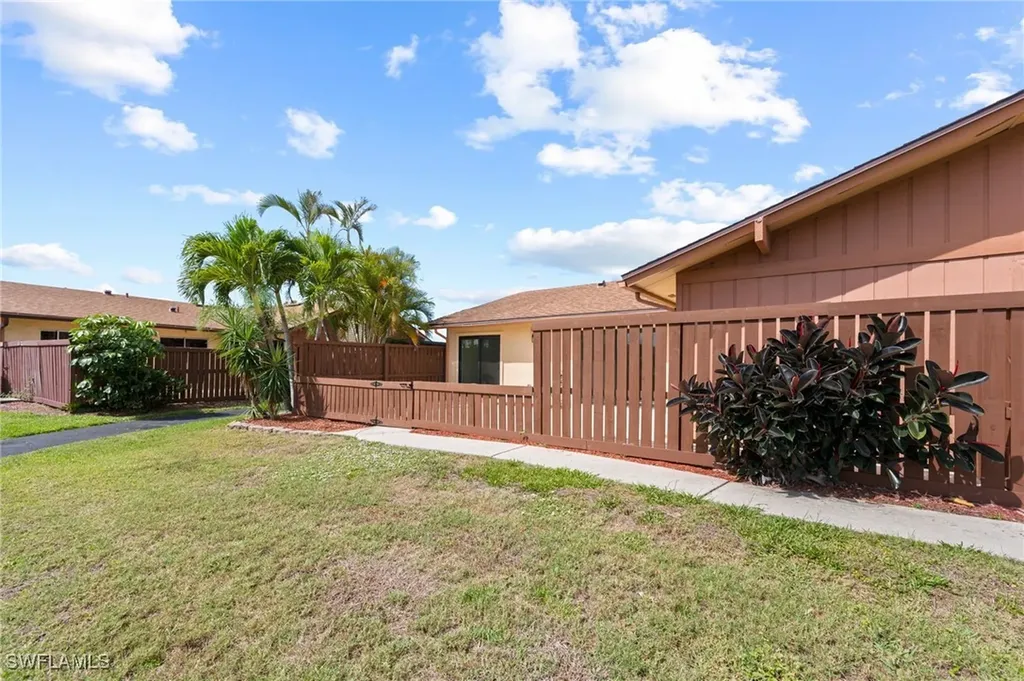 17307 Timber Oak Lane Fort Myers FL 33908