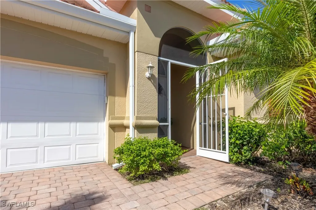 5592 Kensington Loop Fort Myers FL 33912