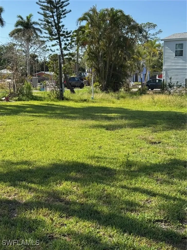 27559 Big Bend Road Bonita Springs FL 34134