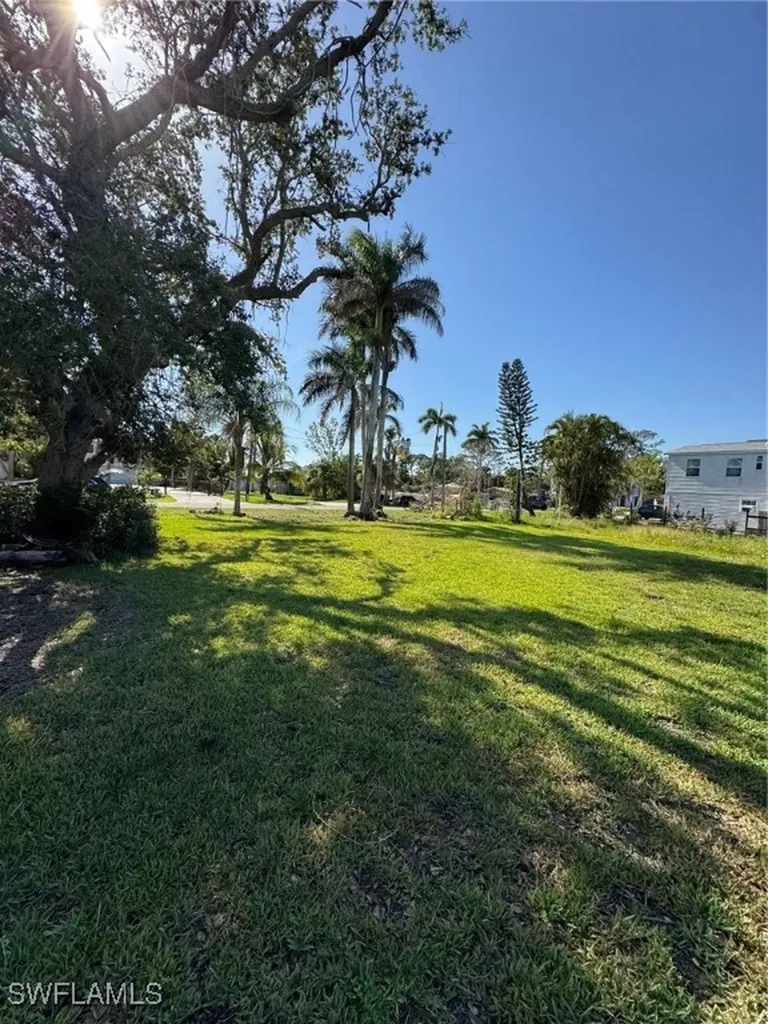 27559 Big Bend Road Bonita Springs FL 34134