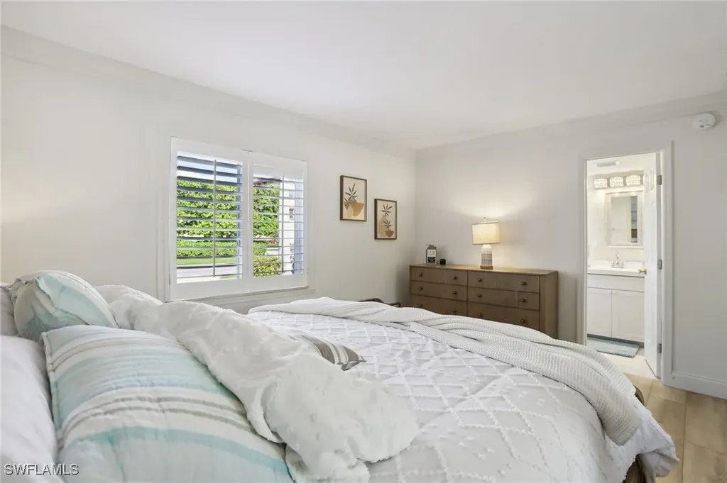 980 7th Avenue S Naples FL 34102