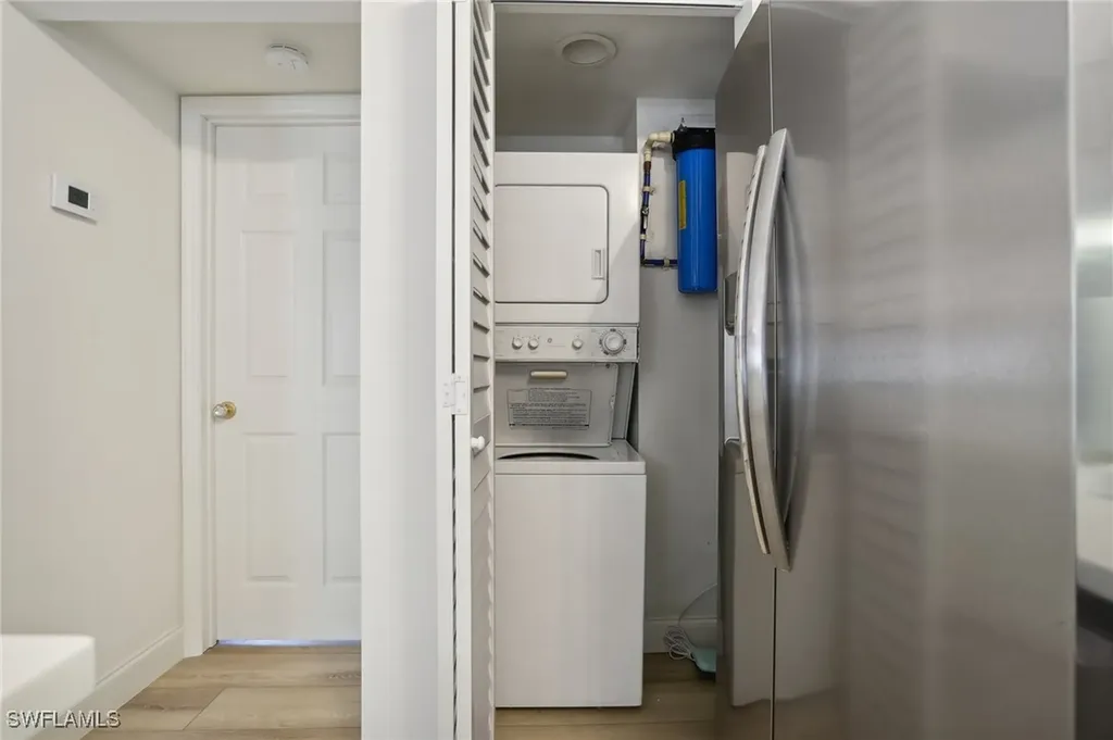 980 7th Avenue S Naples FL 34102