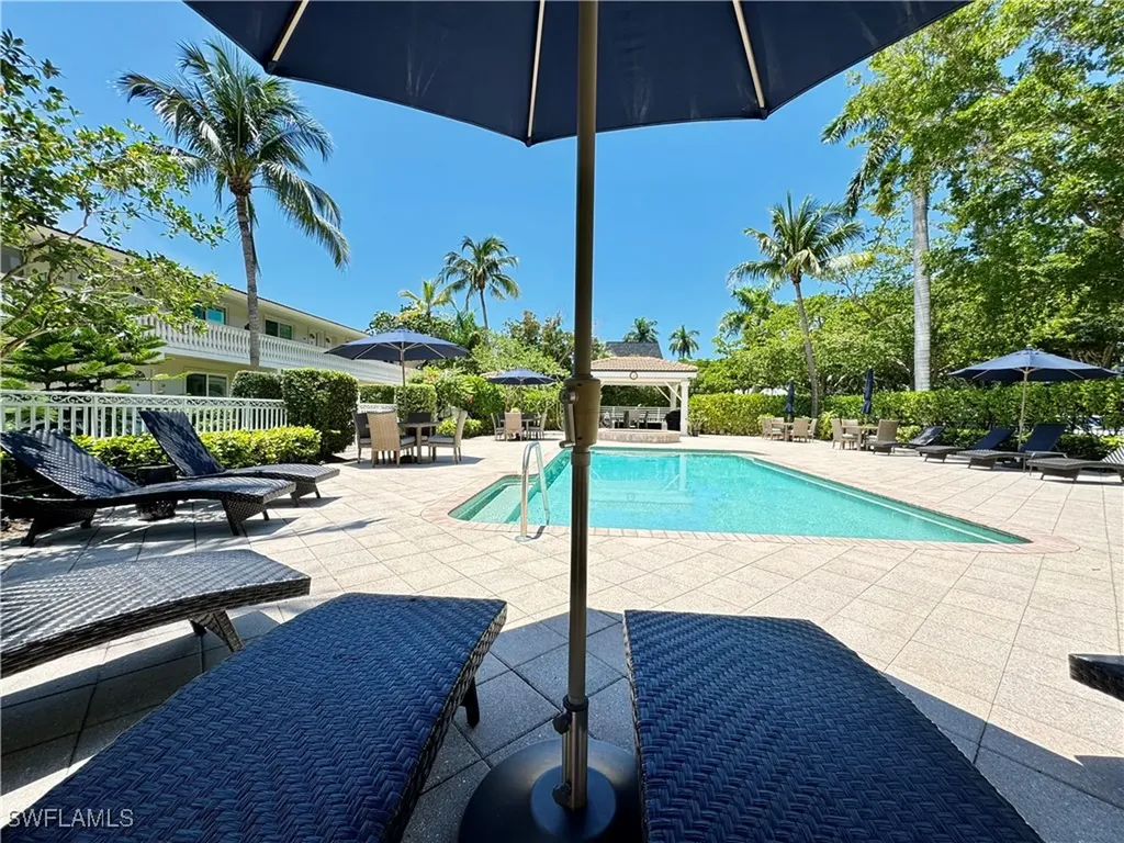 980 7th Avenue S Naples FL 34102