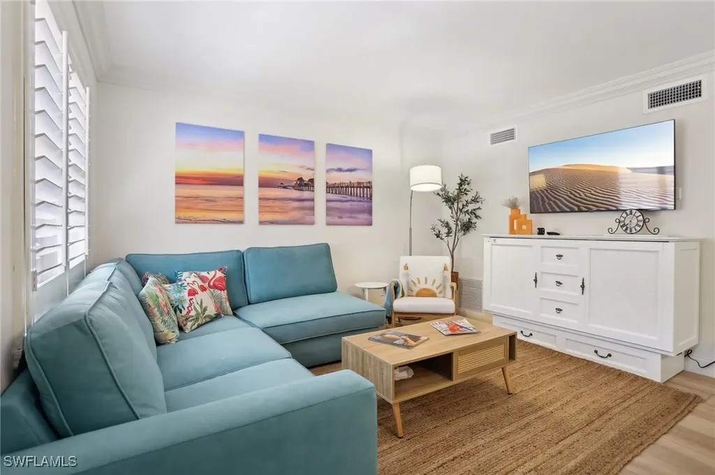 980 7th Avenue S Naples FL 34102