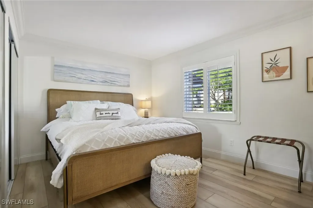 980 7th Avenue S Naples FL 34102