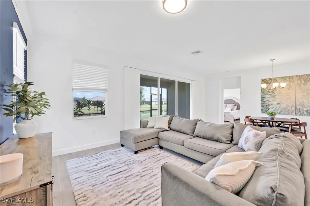 2127 Hamlin Street Naples FL 34120