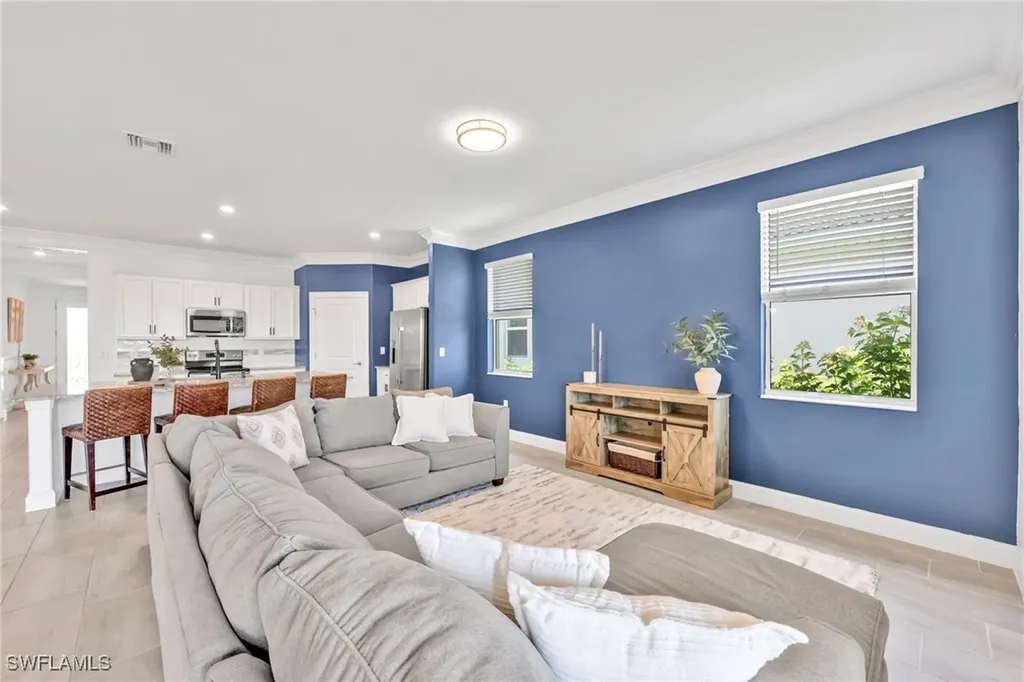 2127 Hamlin Street Naples FL 34120