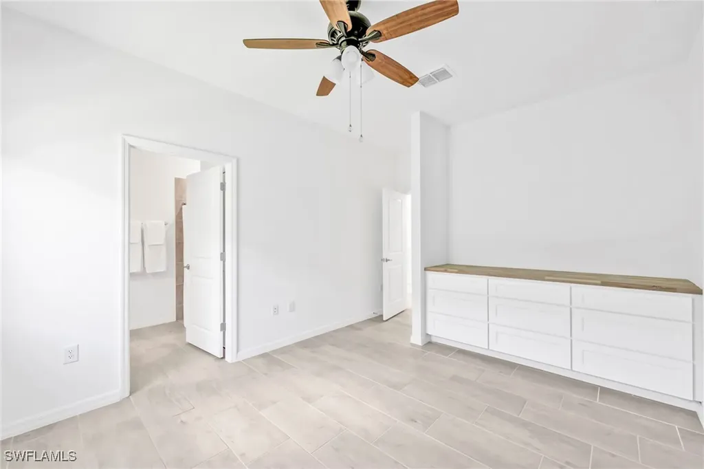 2127 Hamlin Street Naples FL 34120