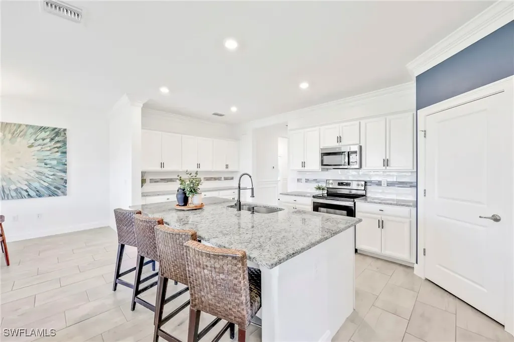 2127 Hamlin Street Naples FL 34120