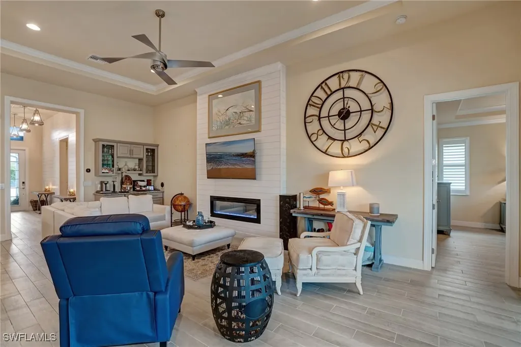 9292 Cayman Drive Naples FL 34114
