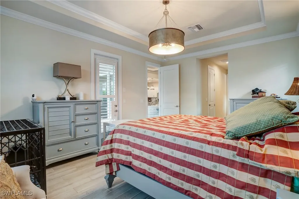 9292 Cayman Drive Naples FL 34114