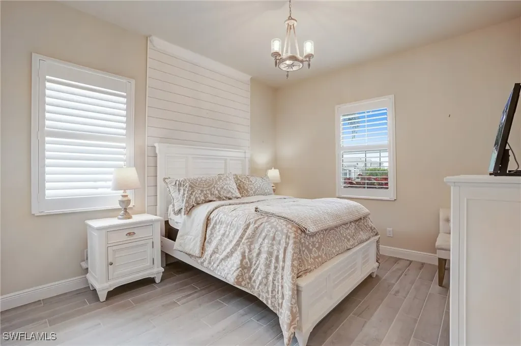 9292 Cayman Drive Naples FL 34114