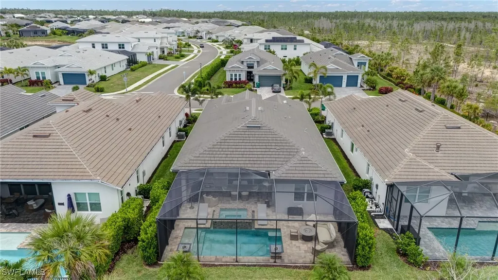 9292 Cayman Drive Naples FL 34114