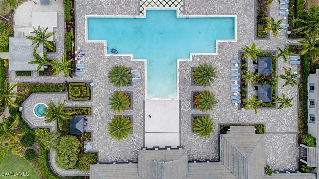 9292 Cayman Drive Naples FL 34114