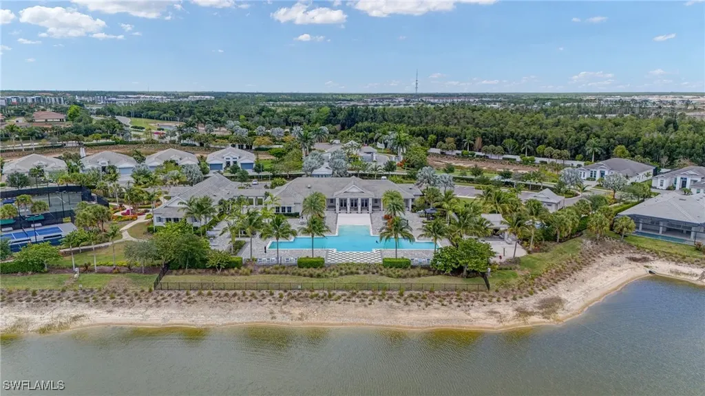9292 Cayman Drive Naples FL 34114