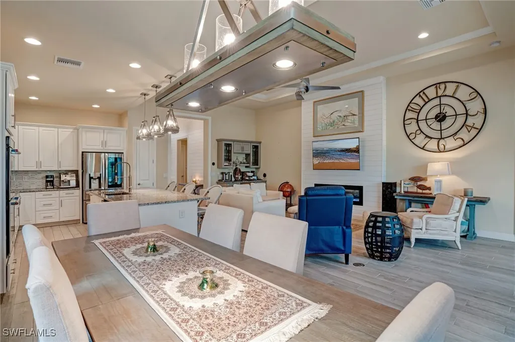 9292 Cayman Drive Naples FL 34114