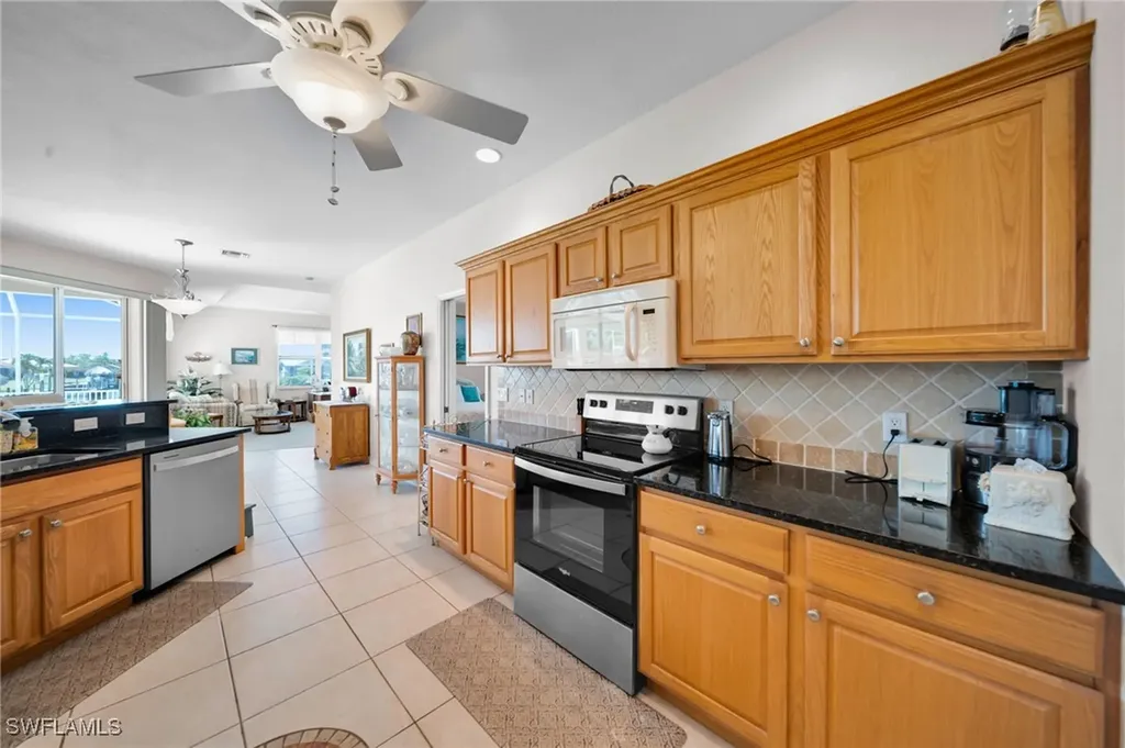 2010 SE 13th Terrace Cape Coral FL 33990