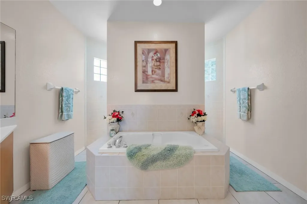 2010 SE 13th Terrace Cape Coral FL 33990
