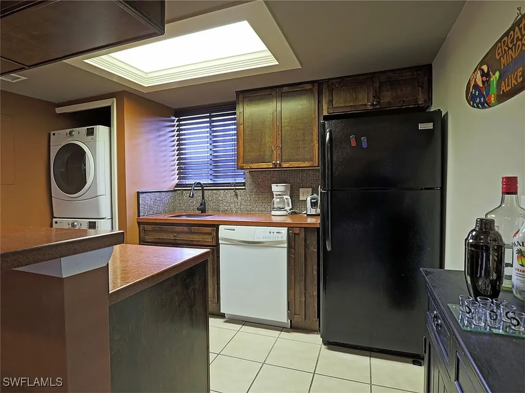 5804 Newfoundland Fort Myers FL 33919