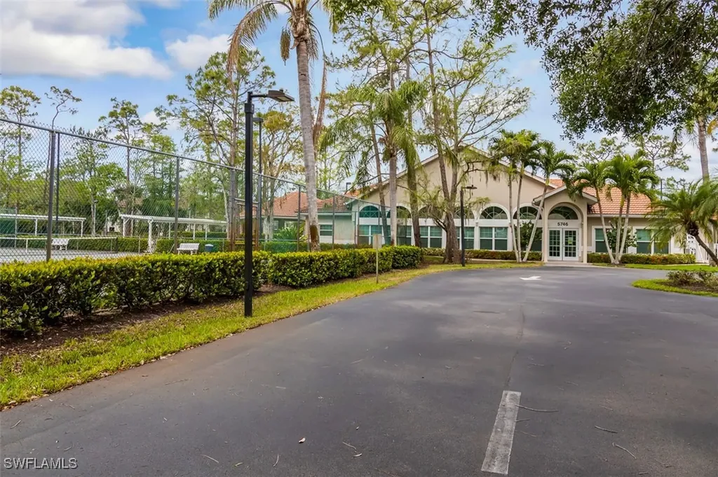 5708 Deauville Circle Naples FL 34112