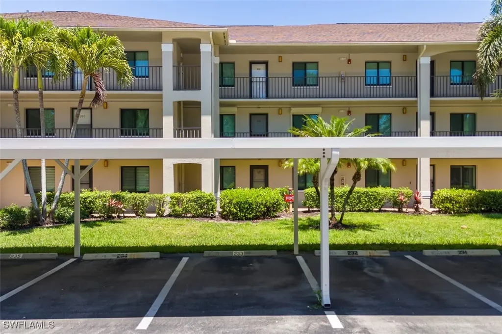 5708 Deauville Circle Naples FL 34112