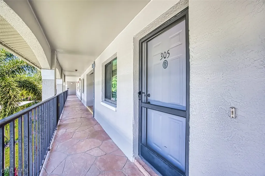 5708 Deauville Circle Naples FL 34112