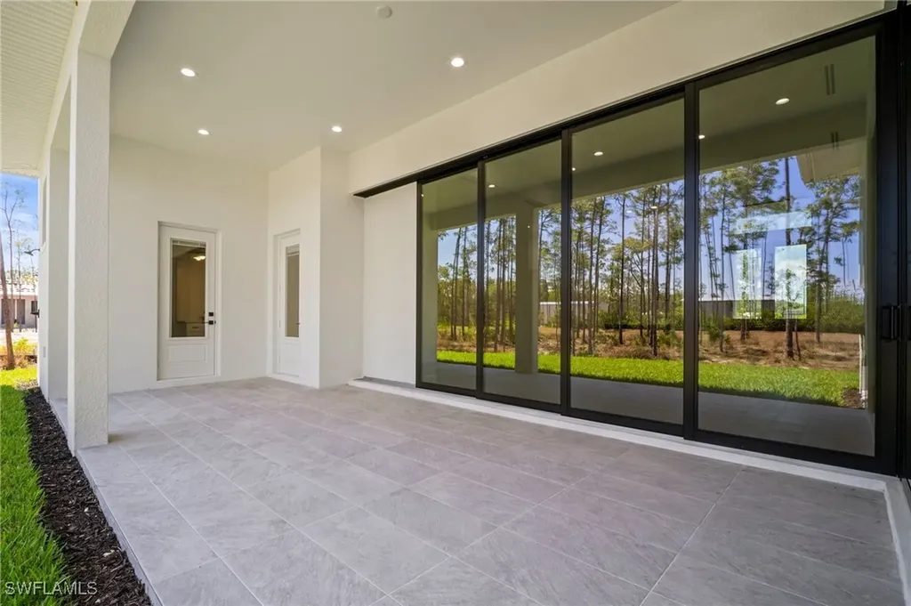 25400 Divot Drive Bonita Springs FL 34135