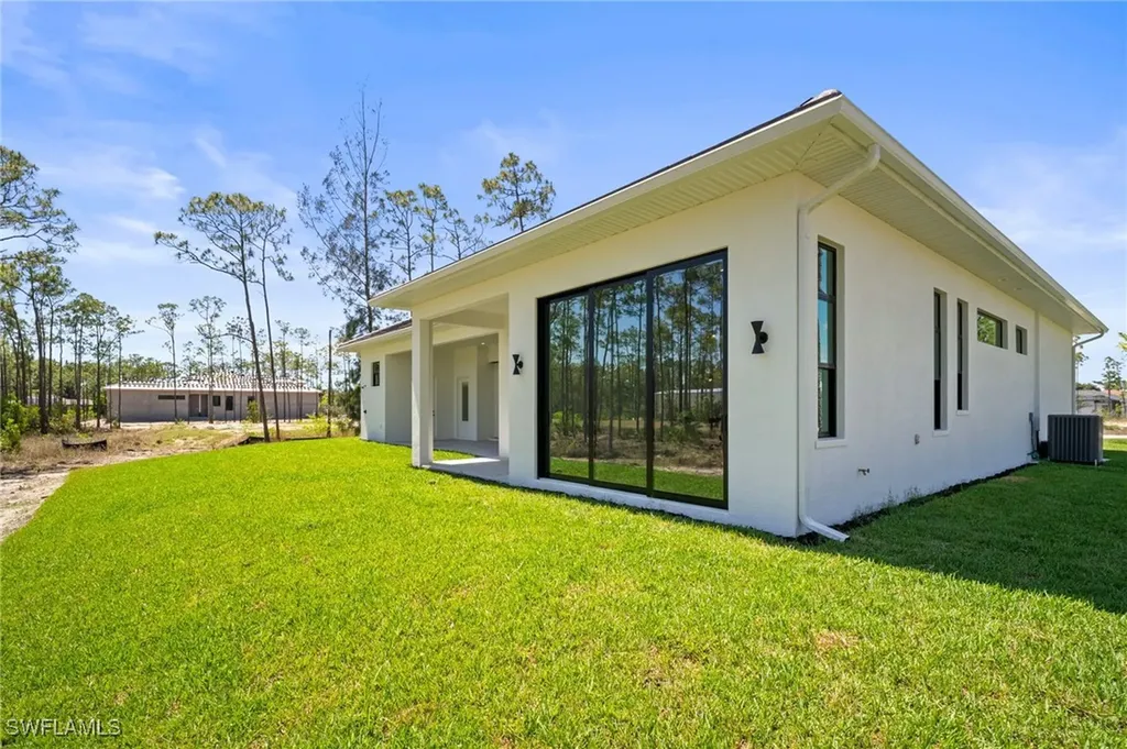 25400 Divot Drive Bonita Springs FL 34135