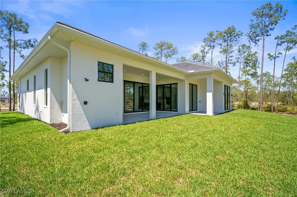 25400 Divot Drive Bonita Springs FL 34135