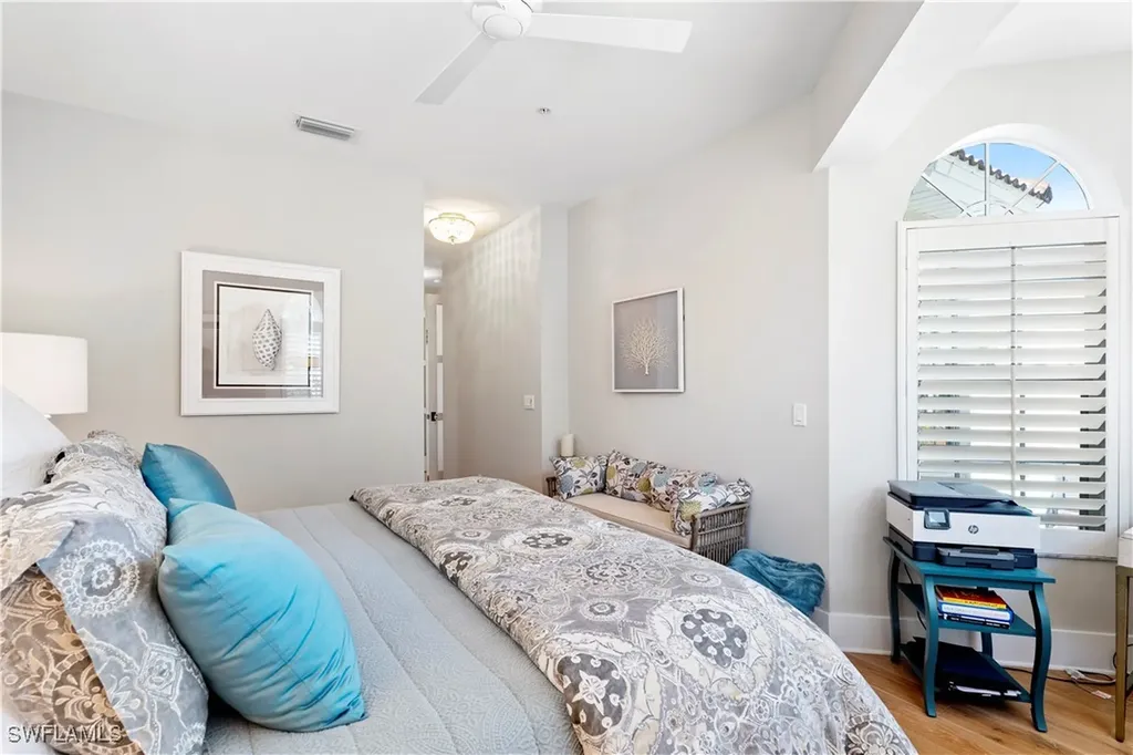 838 9th Avenue S Naples FL 34102