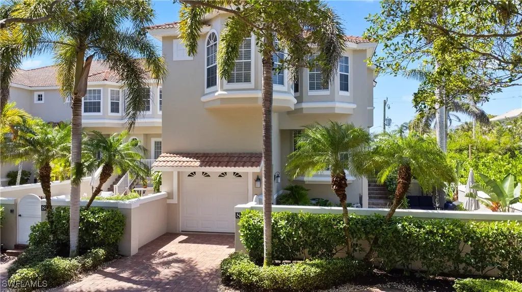 838 9th Avenue S Naples FL 34102