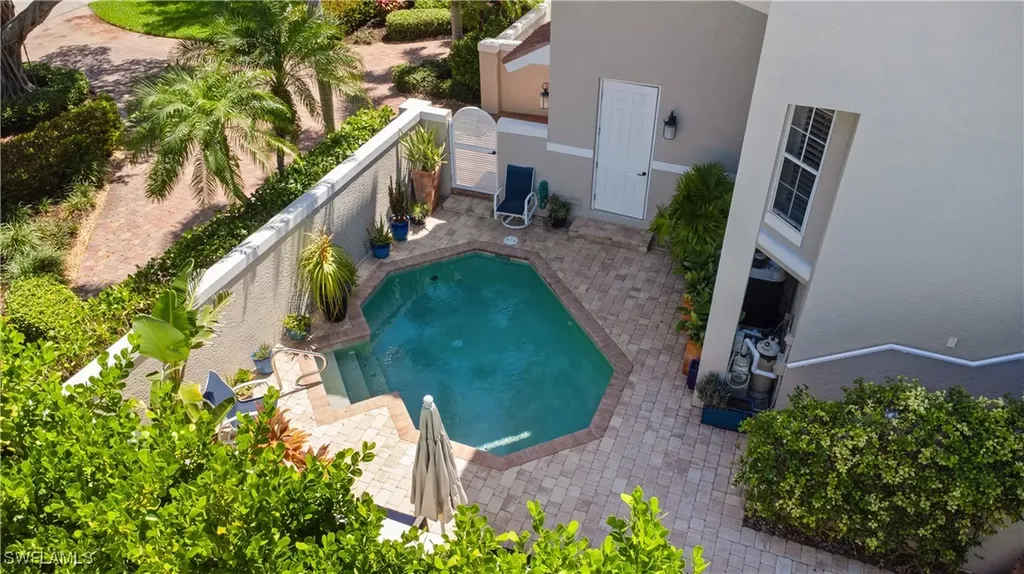 838 9th Avenue S Naples FL 34102