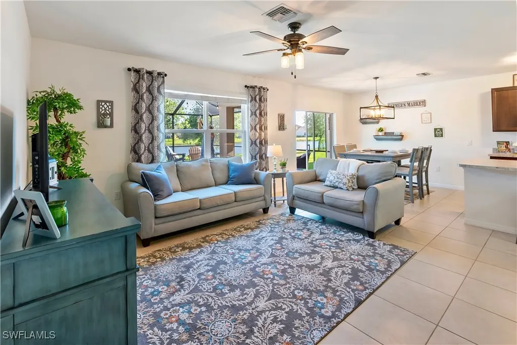 3490 Acapulco Circle Cape Coral FL 33909