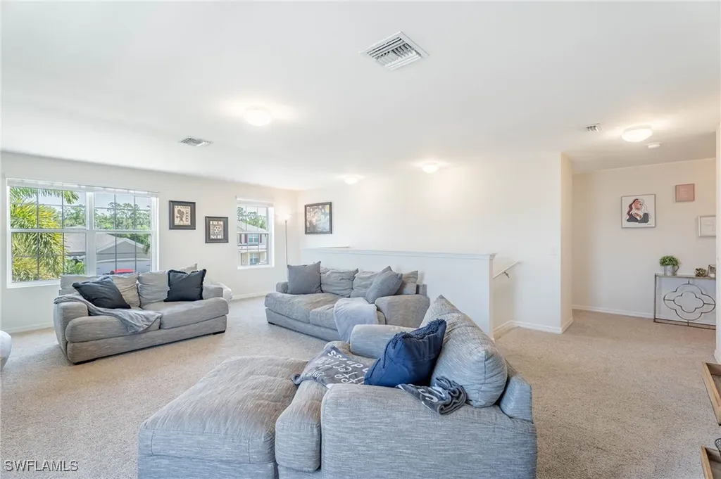 3490 Acapulco Circle Cape Coral FL 33909