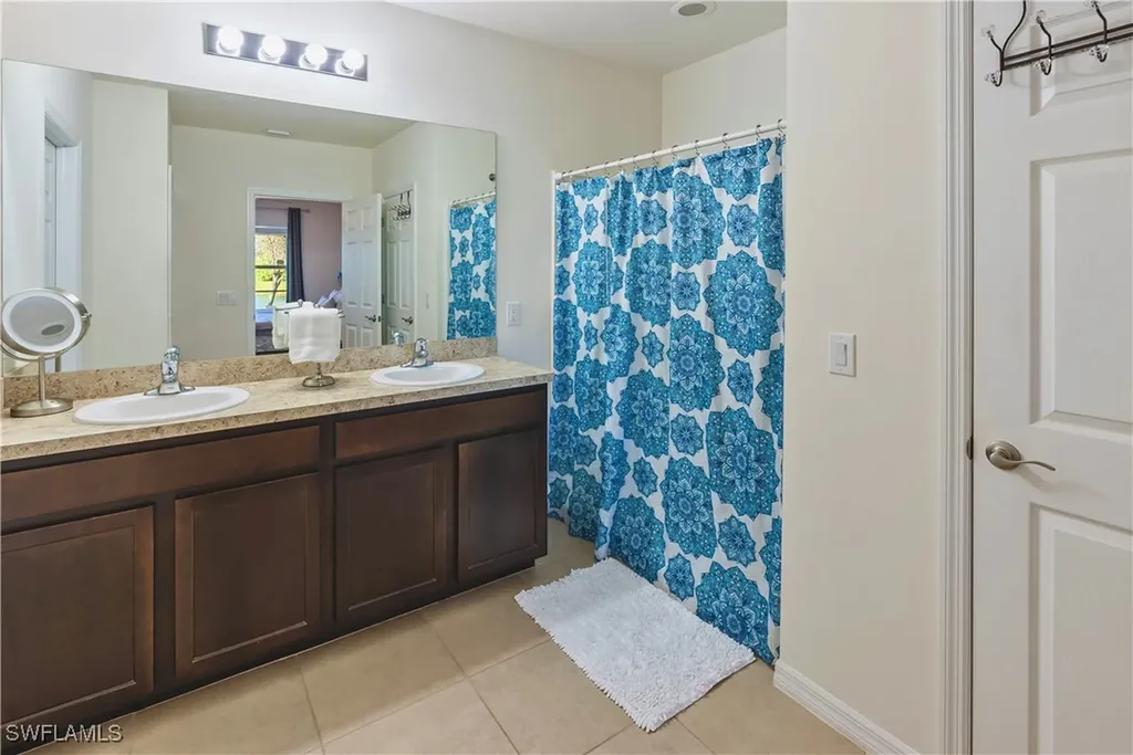 3490 Acapulco Circle Cape Coral FL 33909