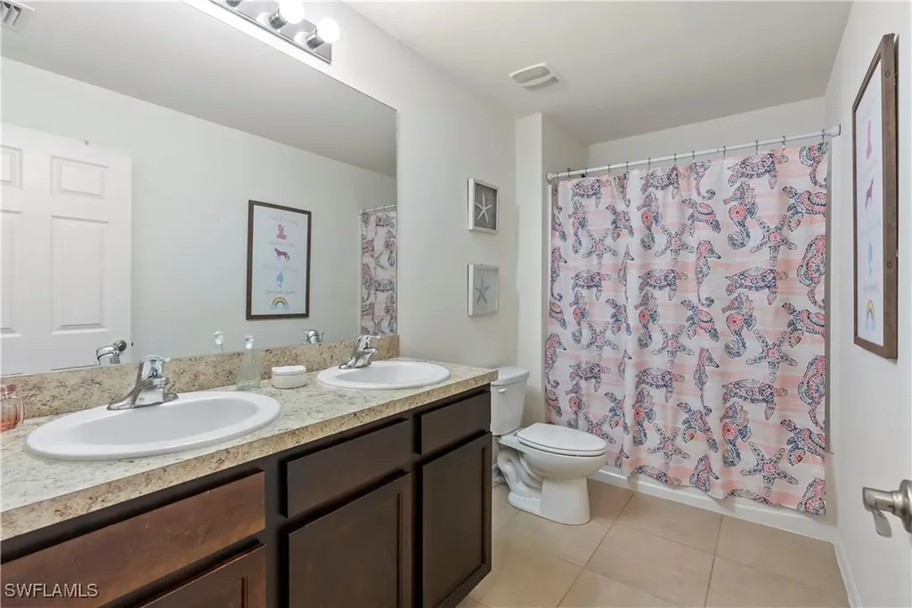 3490 Acapulco Circle Cape Coral FL 33909