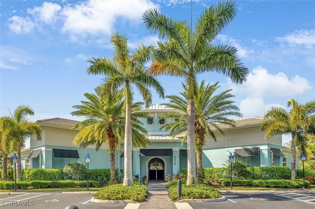 3490 Acapulco Circle Cape Coral FL 33909