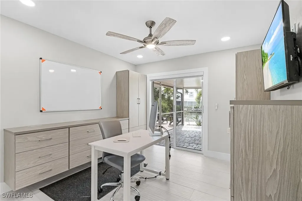 401 SW 38th Place Cape Coral FL 33991