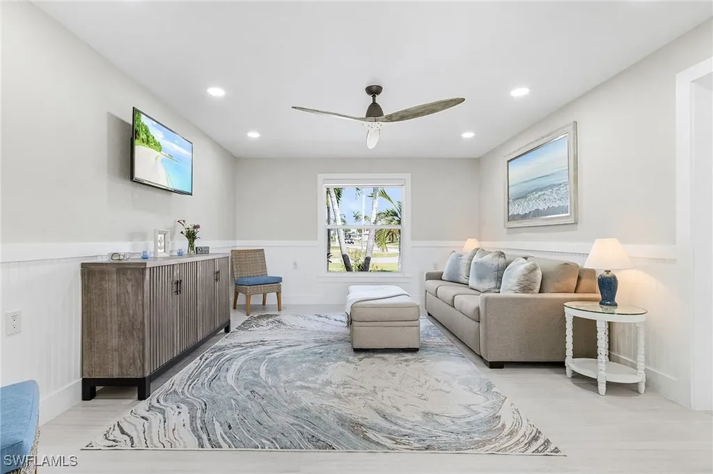 401 SW 38th Place Cape Coral FL 33991