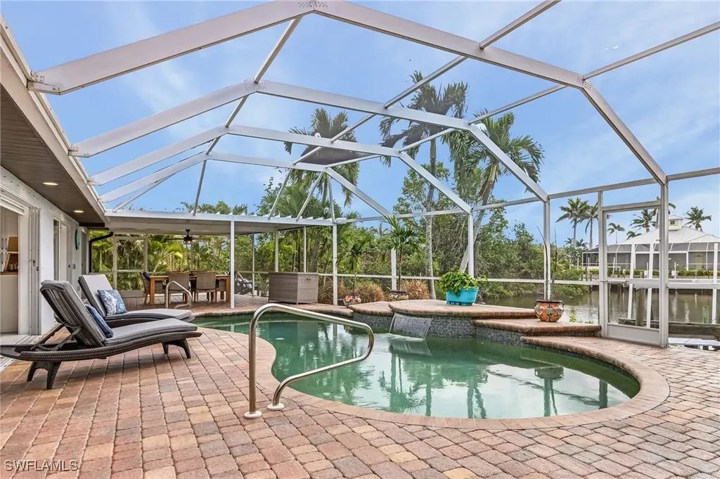 401 SW 38th Place Cape Coral FL 33991